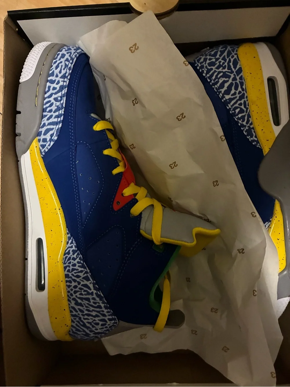 Jordan Men’s Blue, Yellow & Green Sneakers